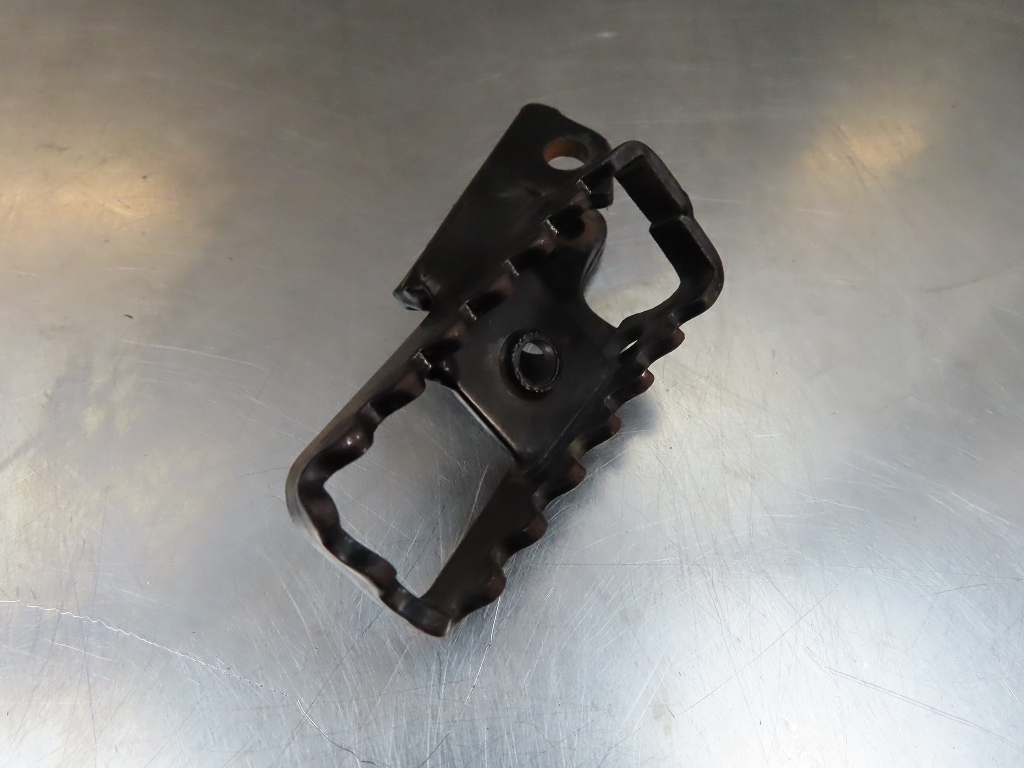 Fussraste vorne links für BMW E169 F650 F650ST