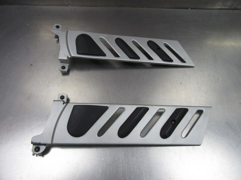 k-IMG_4630P6SAmnJZxEu8k Habillage de cadre original BMW droit et gauche pour K14 F650CS Scarver 2002-2003