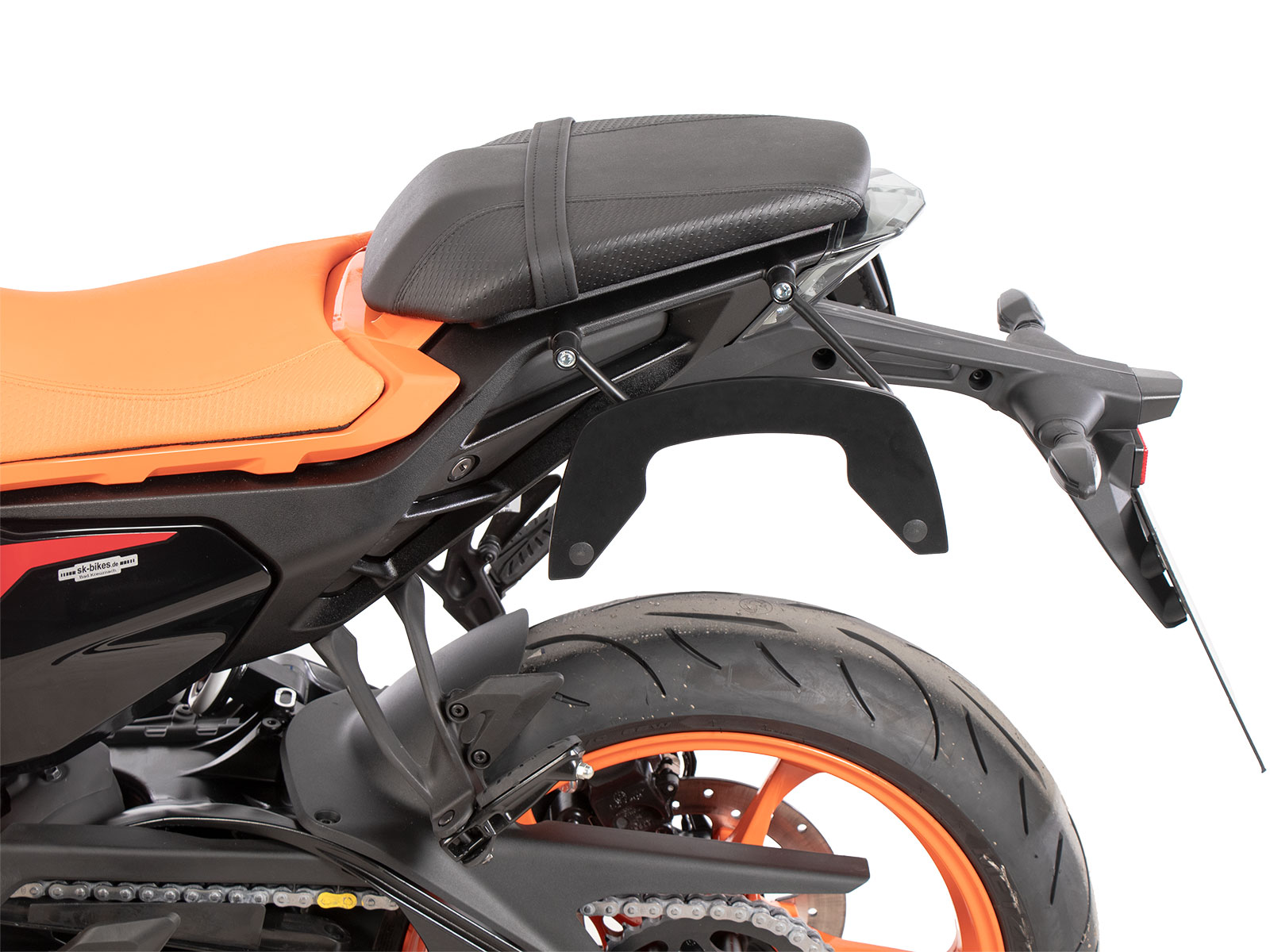 C-Bow Seitenträger schwarz für KTM 390 Duke (2024-)