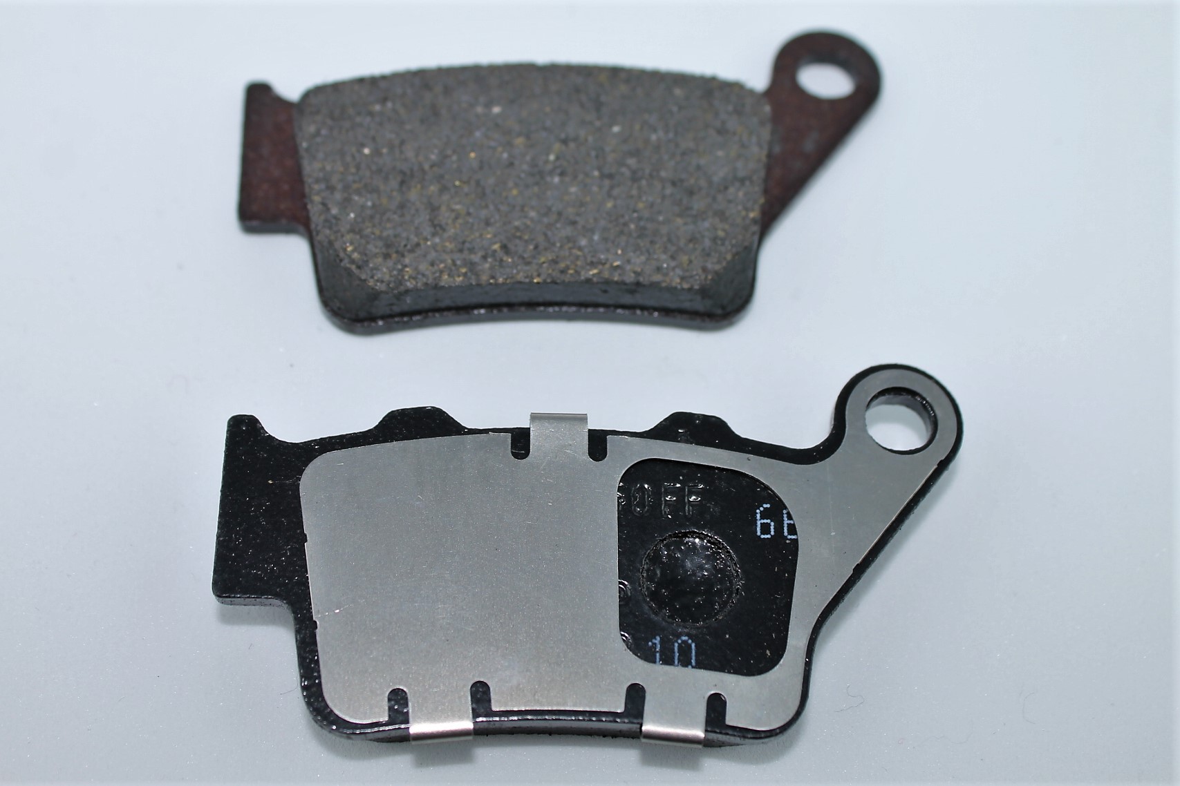IMG_0005zNMoodP6Z4V31 BMW F650GS + Dakar R13 G650GS original BMW rear brake pads
