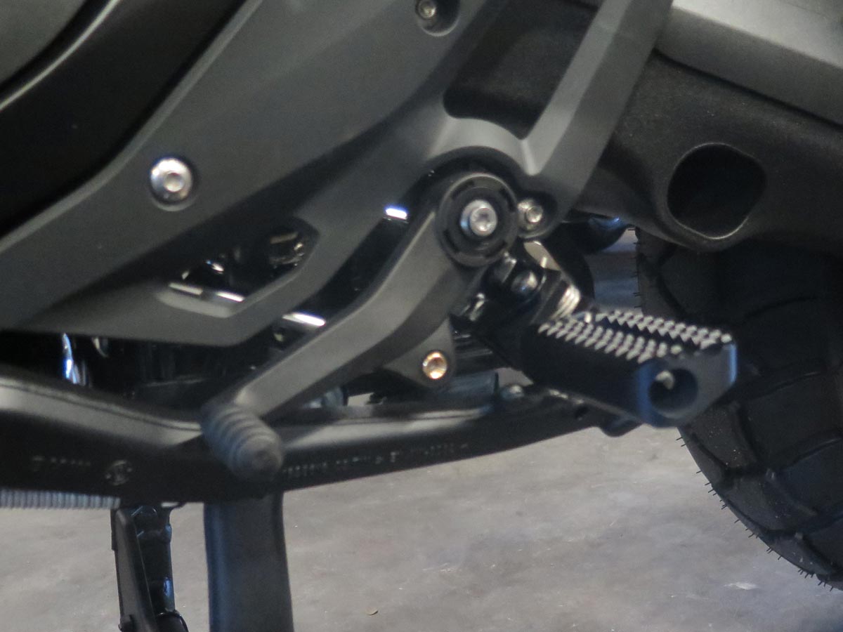 mv-standfeste-fahrerfussraste-fuer-bmw-r1300gs