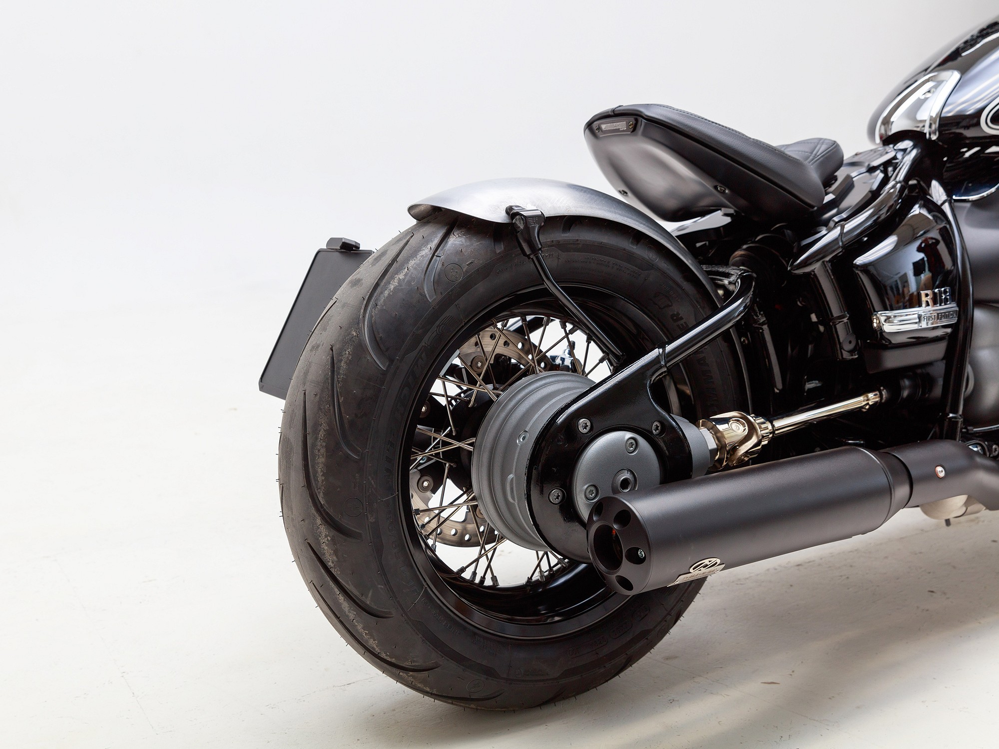 Bobber-Heckfender-Umbau-Kit-mit-Sitz-f-r-BMW-R18-1800-1