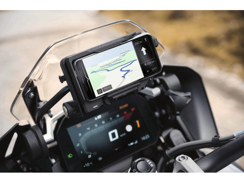 bmw-connectedride-cradle-smartphonehalterung