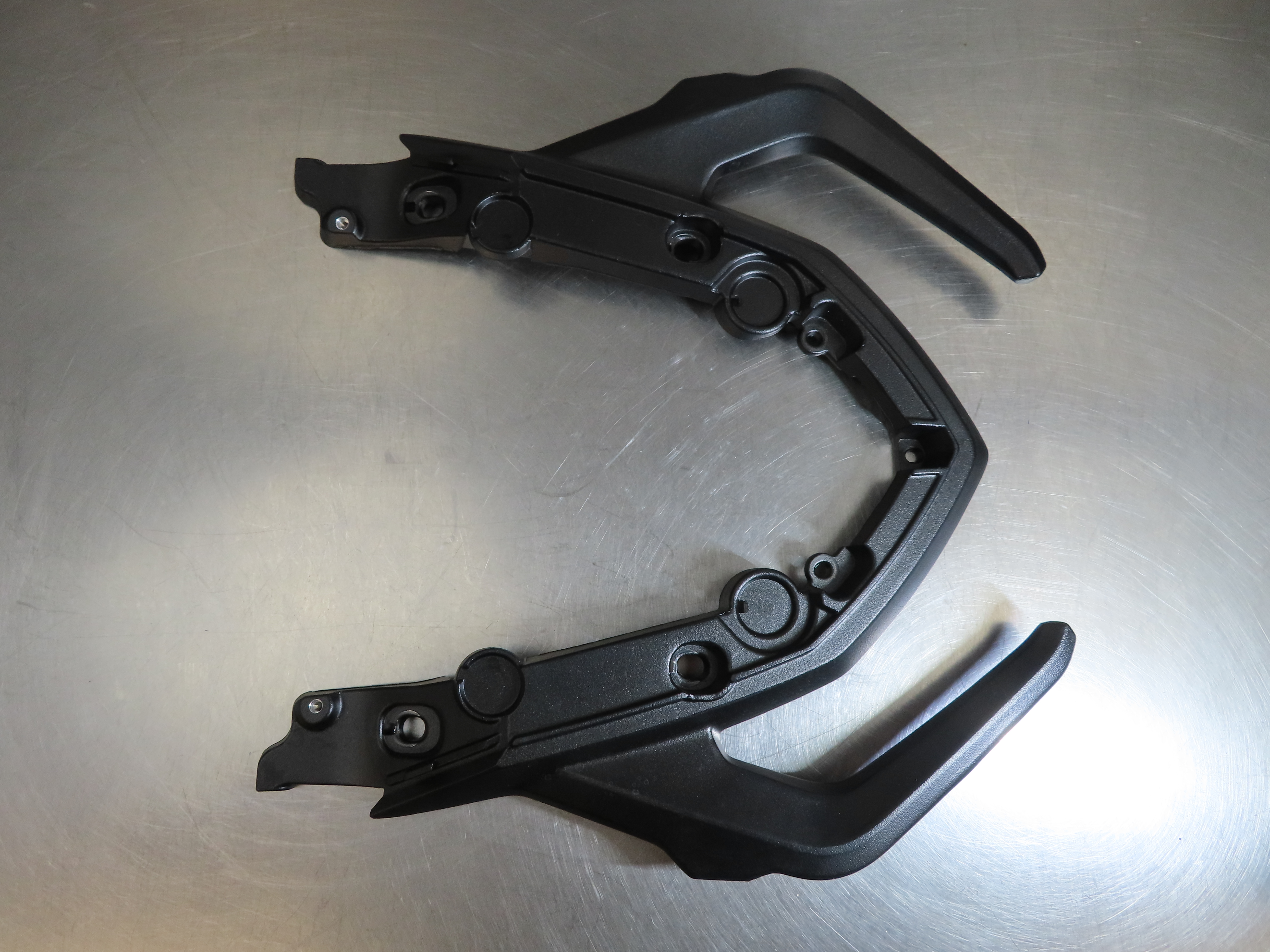Original Haltegriff Sozius Soziusgriff 46728409642 für BMW K83 F900R K84 F900XR
