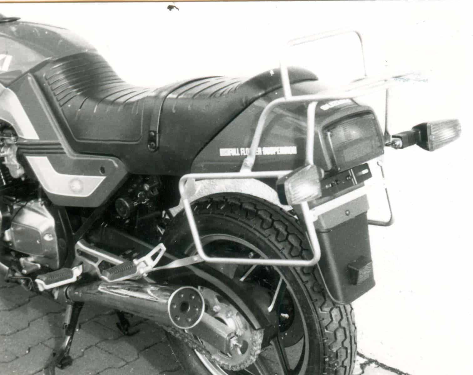Seitenkofferträger festverschraubt schwarz für Suzuki GSX 600 F (1998-2002)