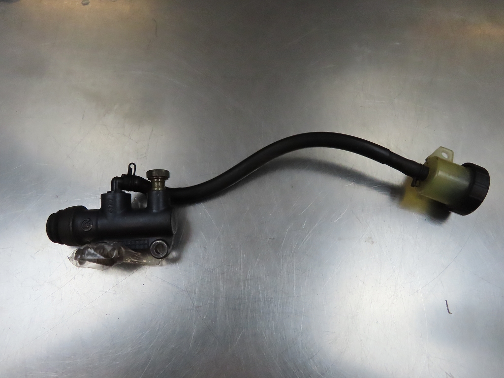 Hauptbremszylinder HBZ hinten 34312345311 für BMW E169 F650 F650ST