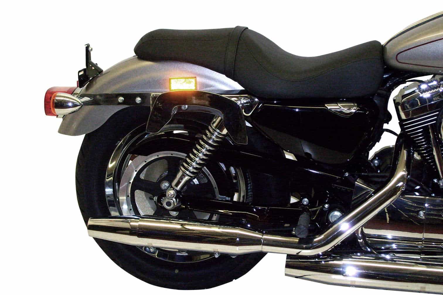 C-Bow Seitenträger chrom für Harley-Davidson Sportster 883 Roadster/Iron 883/Super Low/ 1200 Custom/Forty-Eight/Seventy-Two/ 883 Custom (-2020) C-Bow Seitenträger chrom für Harley-Davidson Sportster 883 Roadster/Iron 883/Super Low/ 1200 Custom/Forty-Eight/Seventy-Two/ 883 Custom (-2020)