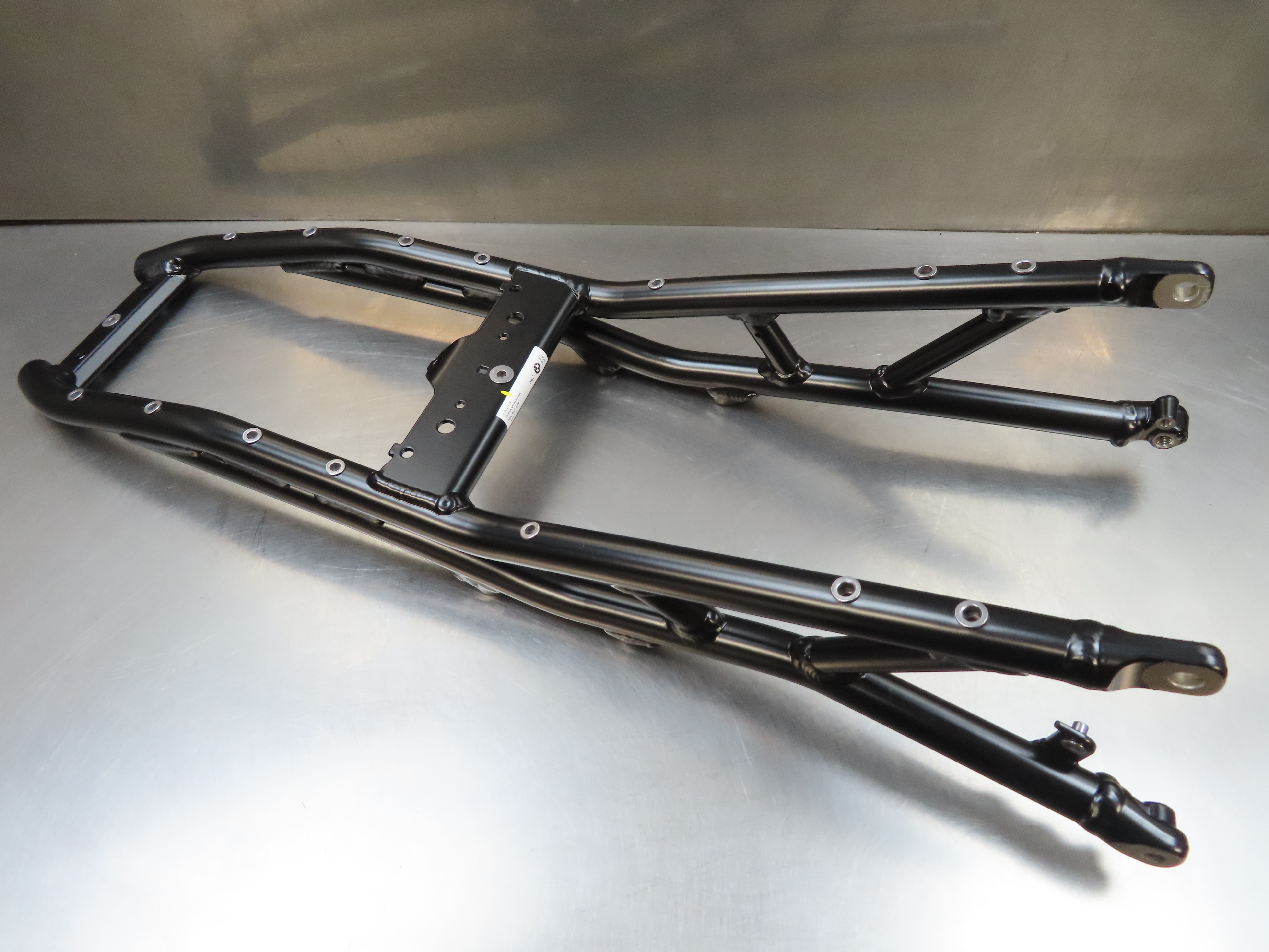 Neuer original BMW Heckrahmen für S 1000 R RR M 1000 R RR