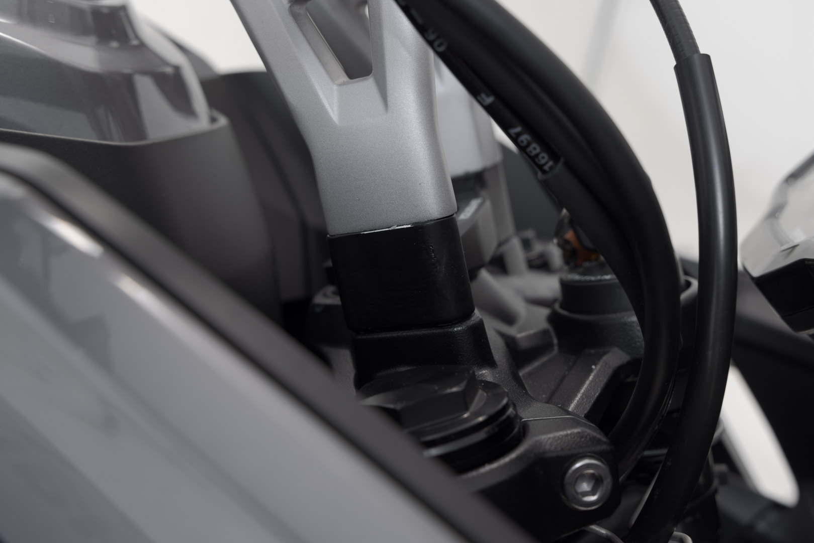 SW-Motech Handlebar Risers H=30 mm Black for Triumph Tiger 660 (21-)
