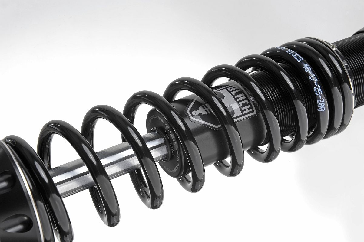 BLACK_T_TWINSHOCK_Stage2_b_5642