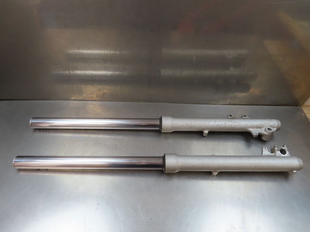 Gabelholm links und rechts 31422345005 31422345006 für BMW E169 F650 F650ST